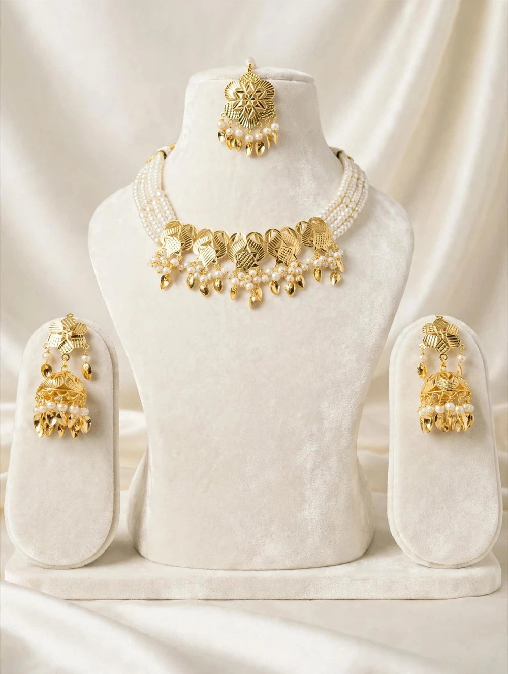 Gold Tone Pearl Choker Necklace Set