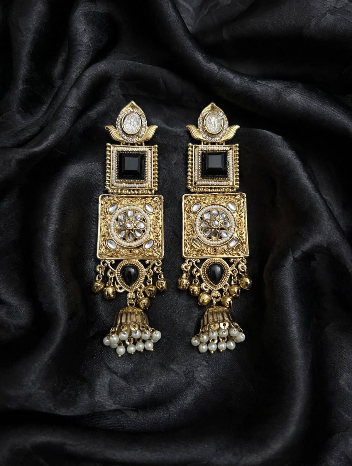 Black & Gold Jhumka
